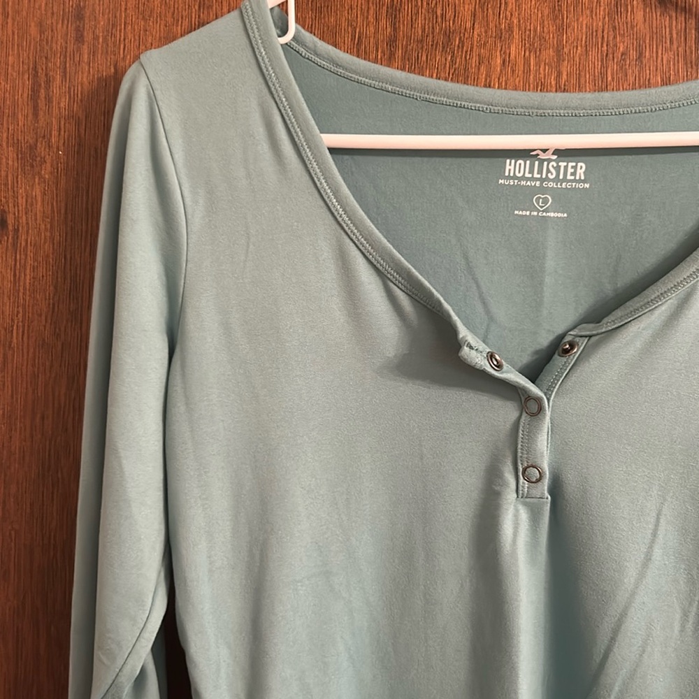 Womens Hollister Long Sleeve